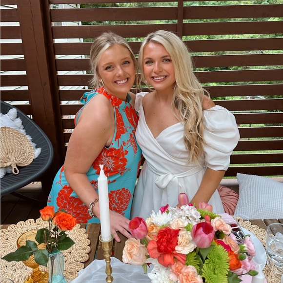 White Romper - Size Large - On or Off Shoulder - Picture 3 of 3